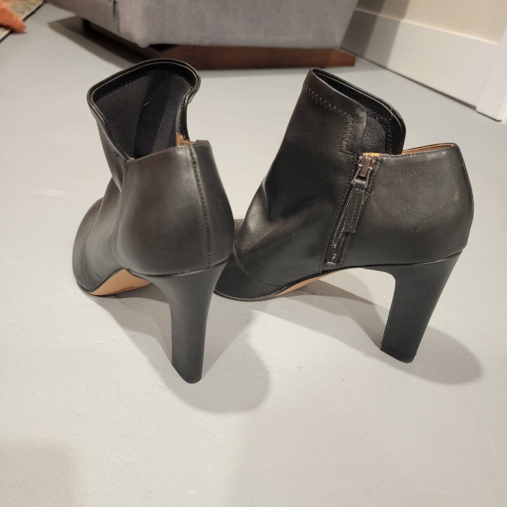 Franco Sarto Black Bootie: Leather, 3.5" Heel, 8.5M Excellent Condition! - Picture 4 of 4